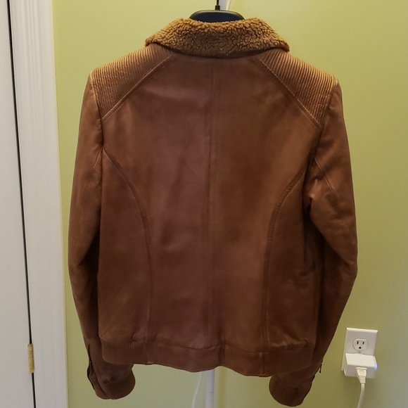 Sold - Danier Leather Bomber Jacket - Picture 6 of 6